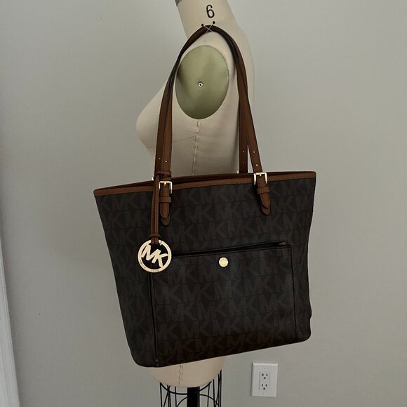 Michael Kors Jet Set MK Signature Brown Medium Top Zip Snap Pocket Tote - Picture 1 of 15